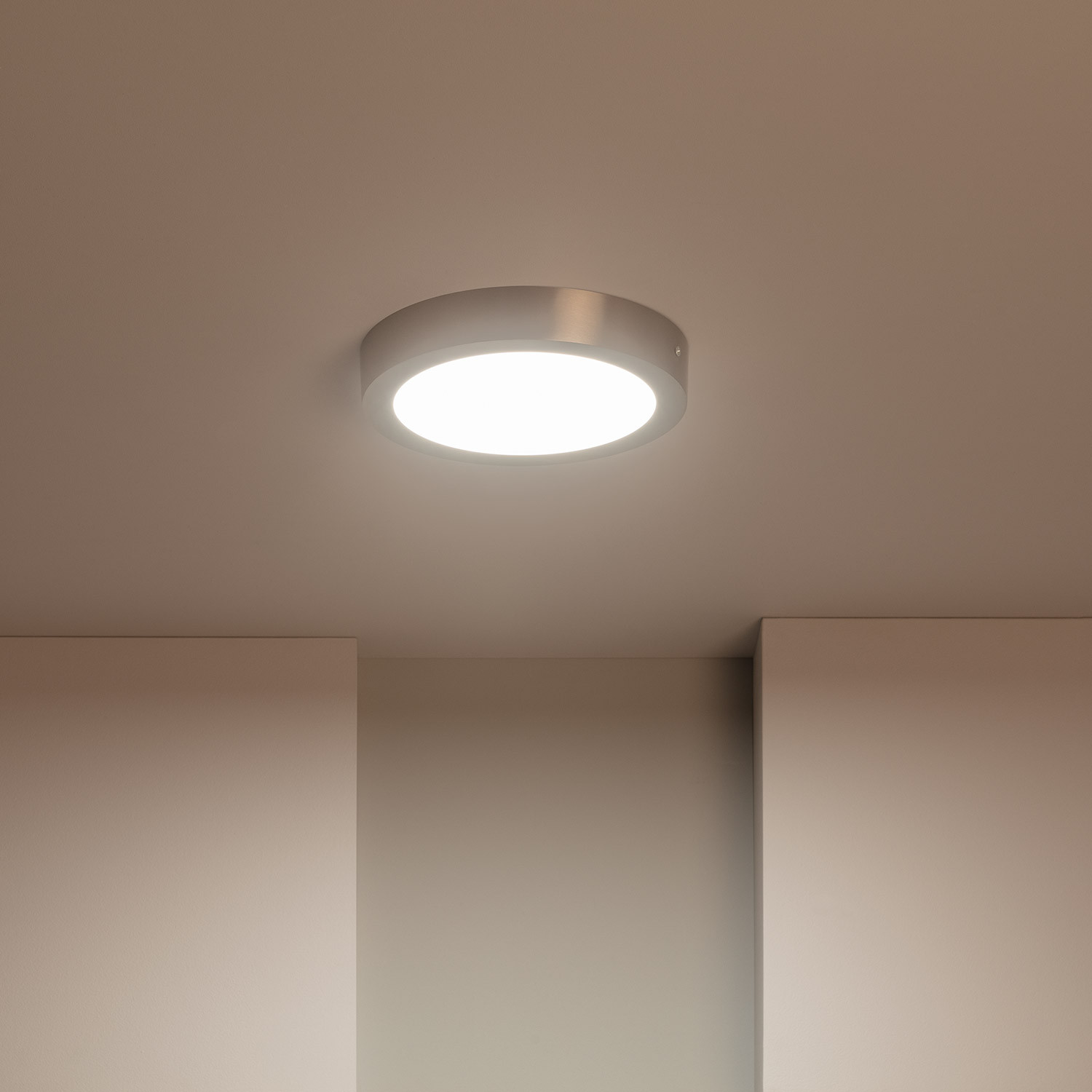 aius white ceiling light