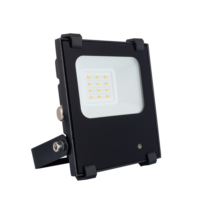Naświetlacz LED 10W 140 lm/W IP65 HE PRO Ściemnialny z Czujnikiem Ruchu Radarowym
